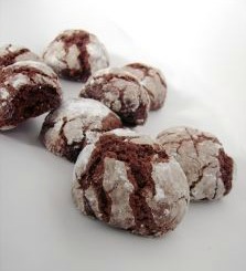 1017947_chocolate_cookies image copyright http://www.sxc.hu/photo/1017947