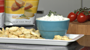 goat cheese dip w twistos snacks https://twoclassychics.com/2014/04/recipes-twistos-baked-snack-bites-women-go/