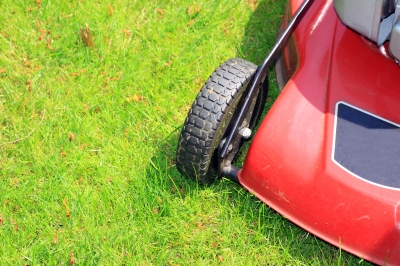 7Lawn Mowing Safety Tips by TwoClassyChics