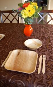 leafware from paperlesskitchen https://twoclassychics.com/2014/06/compostable-disposable-dinnerware/