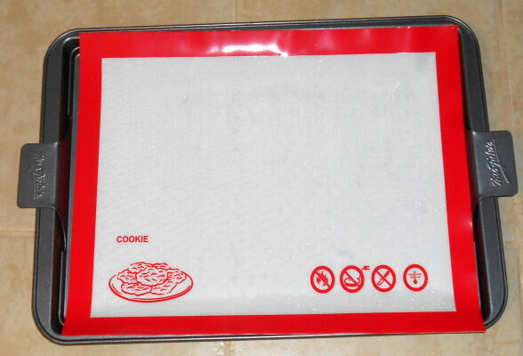 LEXLIVING Silicone Non-Stick Baking Sheet