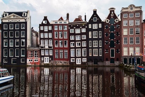 Travel: History and Charm Combine in Amsterdam