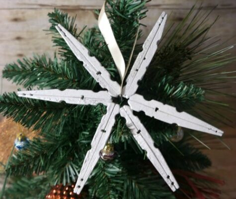 Craft Project – Clothespin Snowflake Christmas Tree Ornaments