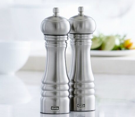 Trudeau Salt and Pepper Mill Set