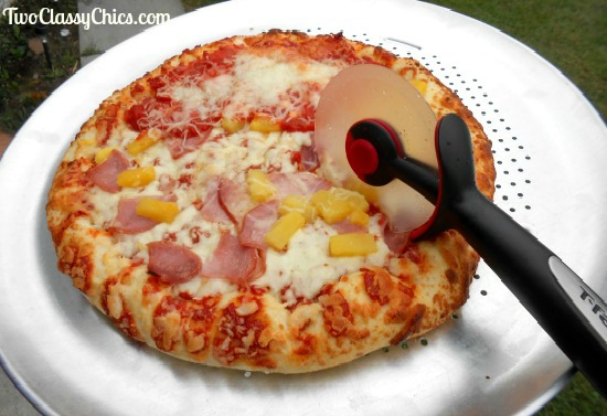 T-Fal Round Metal Pizza Pan and Pizza Cutter