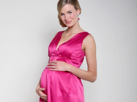 How to Dress Comfortably When You are Expecting