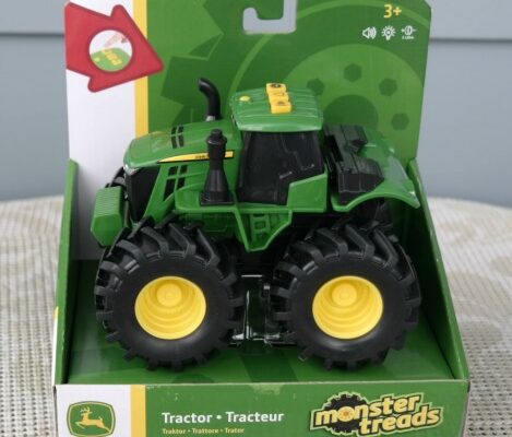 John Deere Monster Treads Lights and Sounds Tractor by TOMY