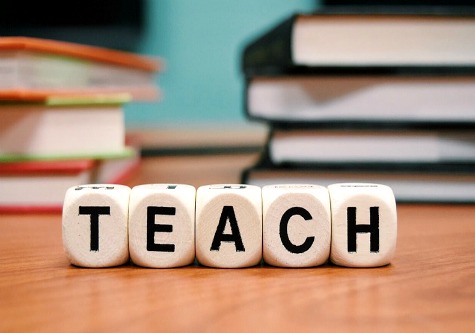 Reasons Why Teaching English Abroad is the Best First Job for College Graduates