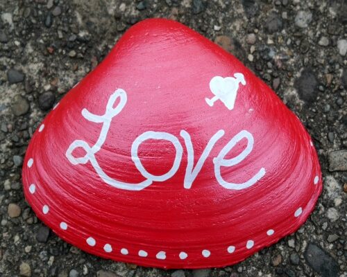 Craft Project: Painted Valentine’s Day Seashells