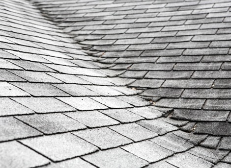 Should You Replace Your Old Roof Before Selling Your House?