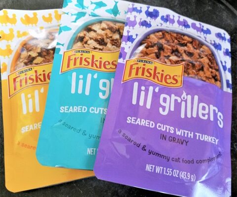 Cats Love Friskies lil’ grillers