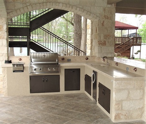 Looking to Install an Outdoor Kitchen