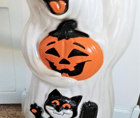 Refurbished Vintage Light-Up Halloween Ghost and Pumpkin Yard Art