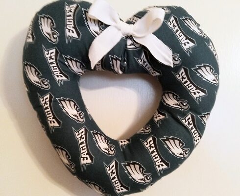 Easy Heart Shaped Fabric Door Wreath