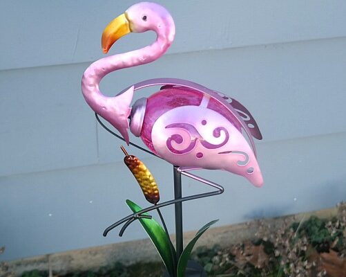 5 Colorful and Fun Flamingo Outdoor Solar Lights