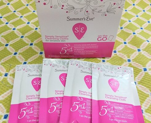 Summer’s Eve Simply Sensitive Cleansing Cloths