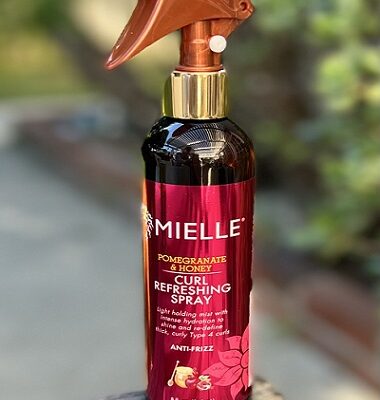 Give Hair Extra Love with Mielle Organics Pomegranate & Honey Curl Refreshing Spray