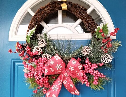 Make Your Own Christmas Holiday Door Wreath