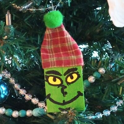 Grinch Christmas Tree Ornaments Made with Tumbling Tower Blocks