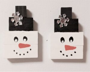 Snowman Refrigerator Magnets Made with Tumbling Tower Blocks
