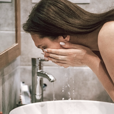 How to Choose the Best Facewash for Your Skin