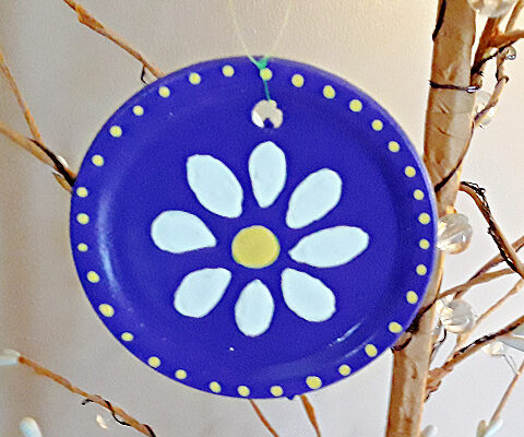 Kid’s Crafts – Painting Mason Jar Lids