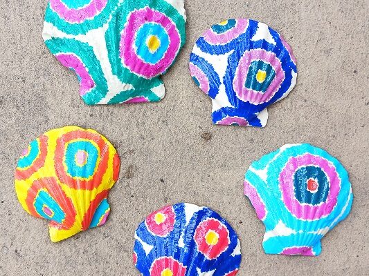 Tie Dye Painted Scallop Seashell Designs