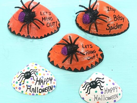 Black Spiders Painted Seashells Halloween Party Decor