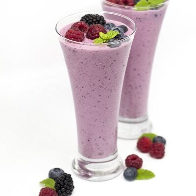 Strawberry, Blueberry and Raspberry Fruit Smoothie Recipe