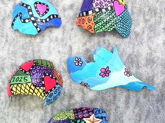 Turn Broken Seashells into Beautiful Painted Works of Art
