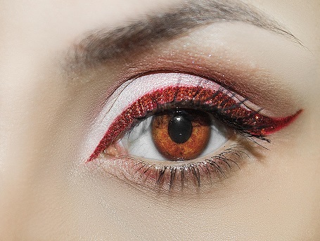 Little Changes, Big Impact: 7 Ways to Look Instantly More Awake and Refreshed