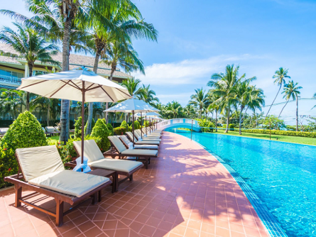 10 Family-Friendly Vacation Rental Essentials Every Mom Should Pack for Florida Getaways