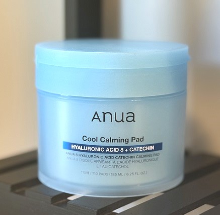 ANUA’s 8 Hyaluronic Acid Catechin Calming Pads