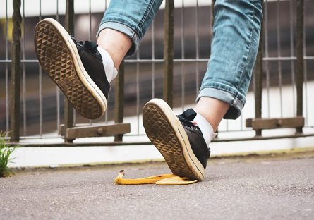 Common Causes of Slip and Fall Accidents in Florida Superstores