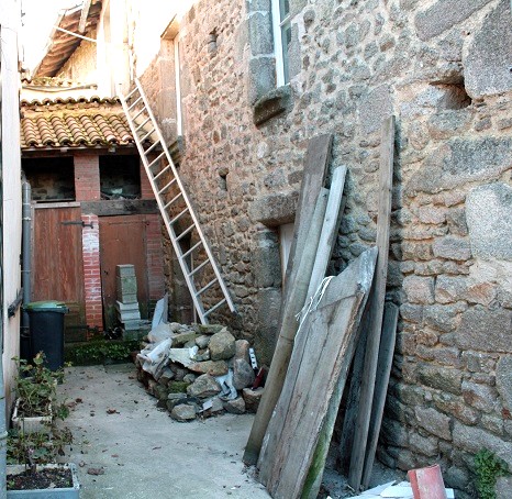 Don't Break Your Back: Why Pro Junk Removal is Smart