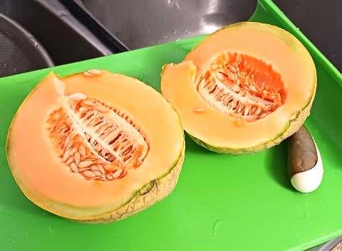 How to Buy the Perfect Ripe Cantaloupe