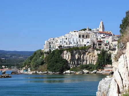 Puglia: The Magic of Southern Italy in the Colors of Olives and the Sea