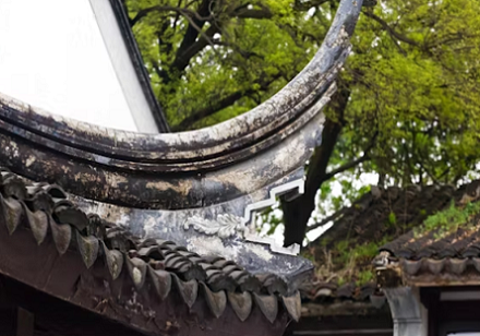 7 Red Flags That It’s Time for a Big Home Repair Project