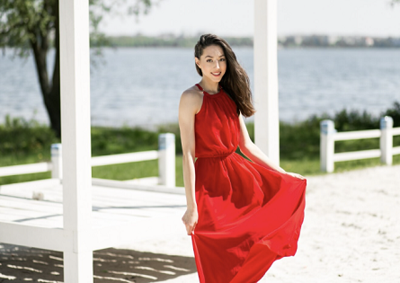 How to Style Women's Red Clothes for Every Occasion This Season