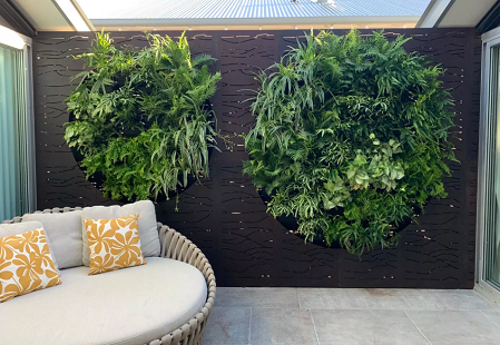 How a Living Green Wall Can Boost Office Production and Provide a Satisfying Environment