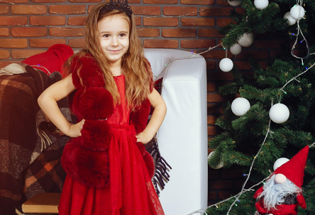 Get easy and fun ideas for family themed outfits! Learn how to coordinate your look for a stress-free trip to the parks or parties.