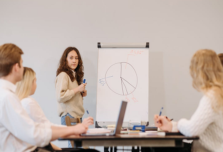 Why Analytical Thinking is the New Superpower in Business