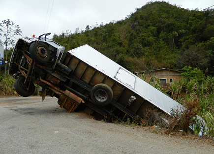 Key Purpose of Hiring a Lawyer in a Truck Accident Case