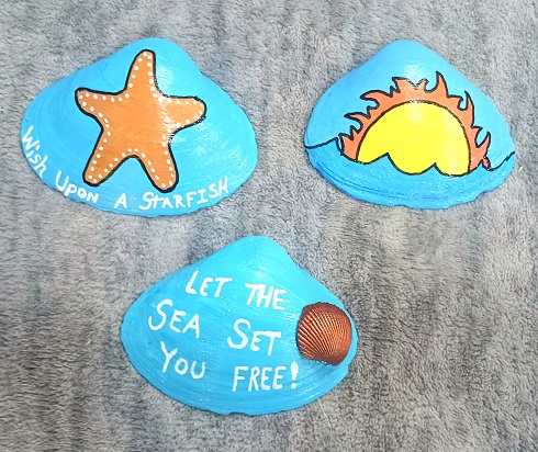 Beach Vacation Painted Clam Shells Seashell Designs