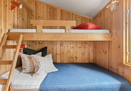 When Two Kids Share a Room, Bunk Beds Can Make It Feel Bigger, Not Smaller