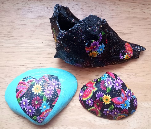 Decoupage Fabric and Painted Seashells Craft Project