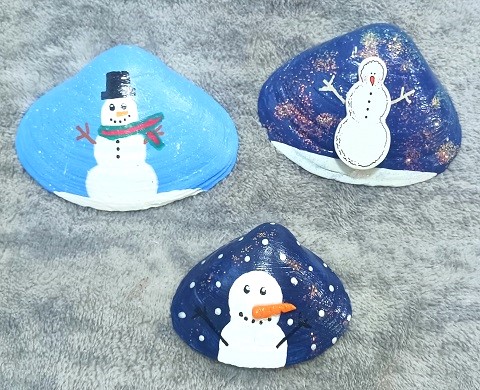 3 Easy to Paint Snowman Seashells for Winter Decor