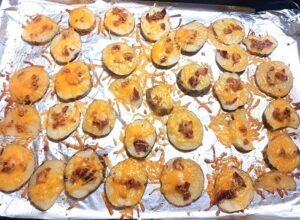 Baked Cheesy Bacon Topped Potato Slices Recipe