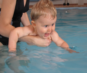 The Benefits of Introducing Babies and Toddlers to Water Early