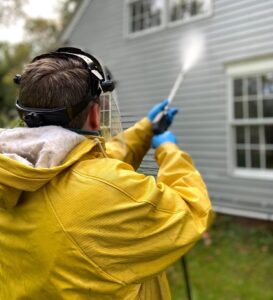 7 Warning Signs Your Home Needs a Professional Pressure Washing